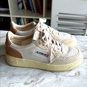 EUC AUTRY women’s MEDALIST LOW TRICOLOR SNEAKERS IN SAND AND CIGAR SUEDE size 37